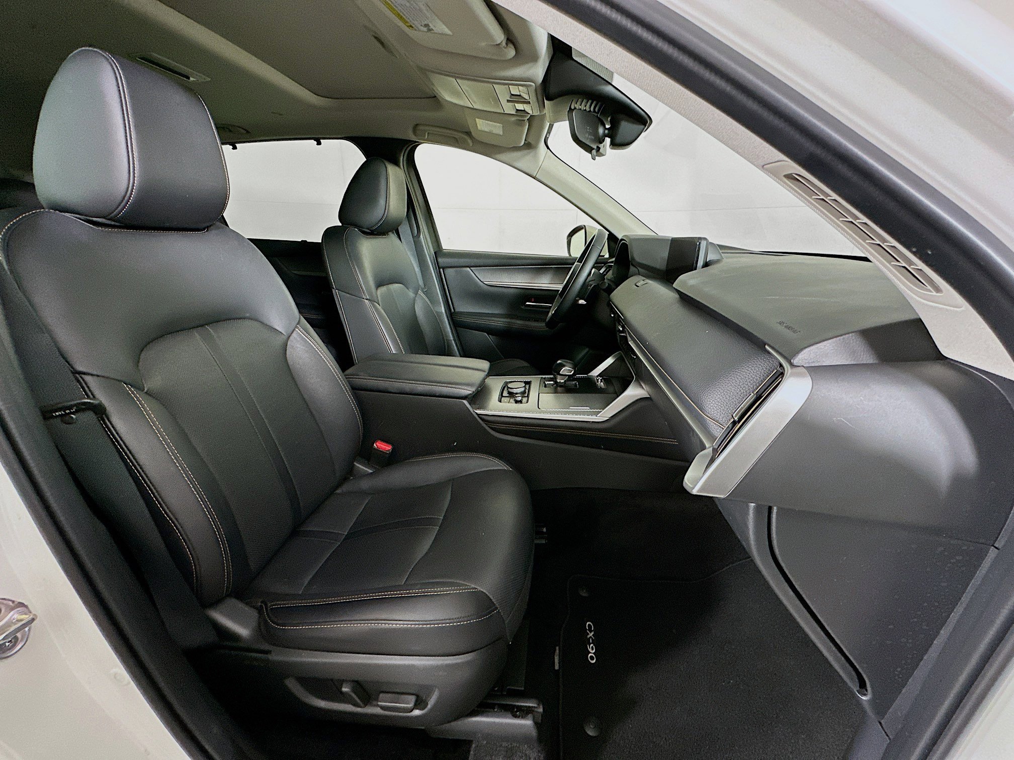 Used 2024 MAZDA CX-90 3.3 Turbo w/ Preferred Plus image 33