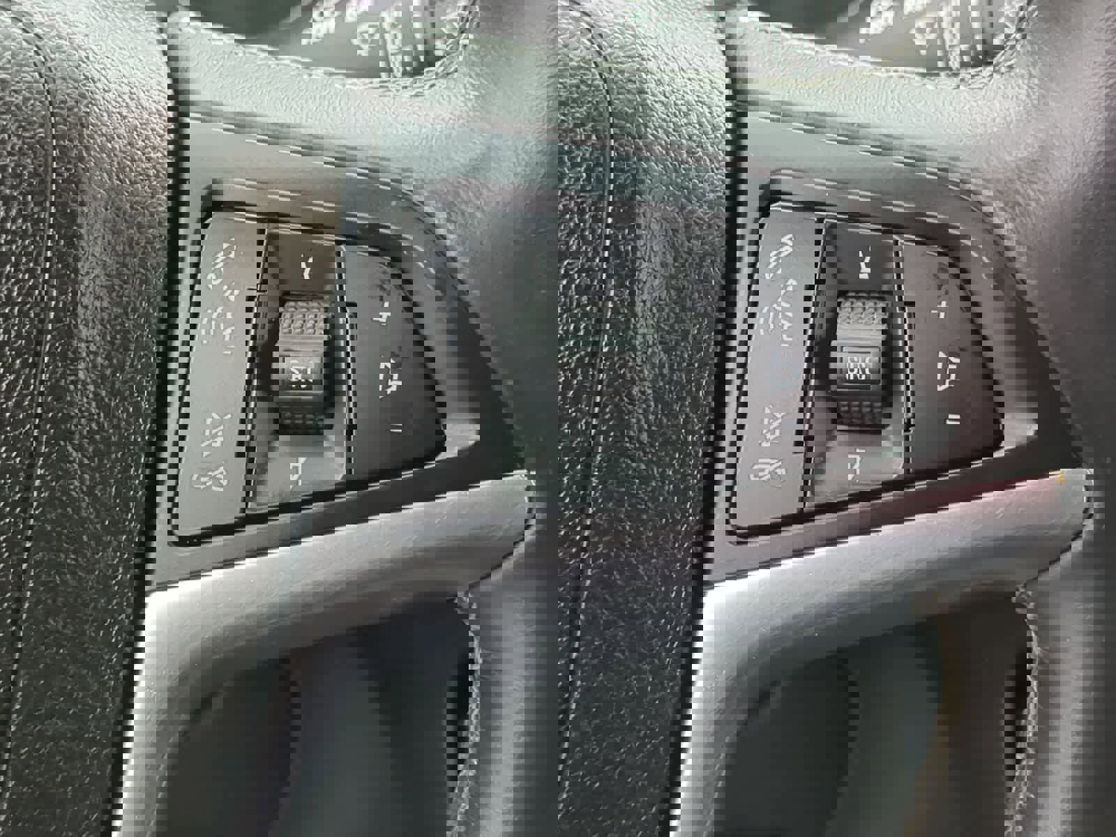 Used 2019 Buick Encore Sport Touring w/ Safety Package image 31