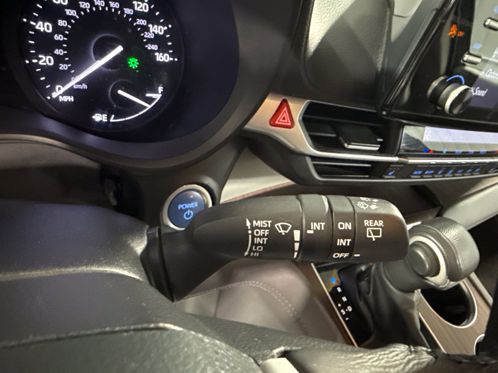 Used 2024 Toyota Sienna XLE FWD image 44