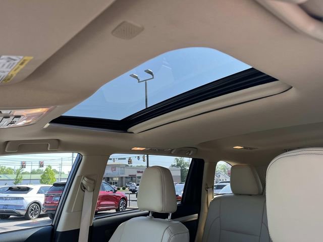 Used 2019 Toyota Highlander XLE AWD/4WD image 26