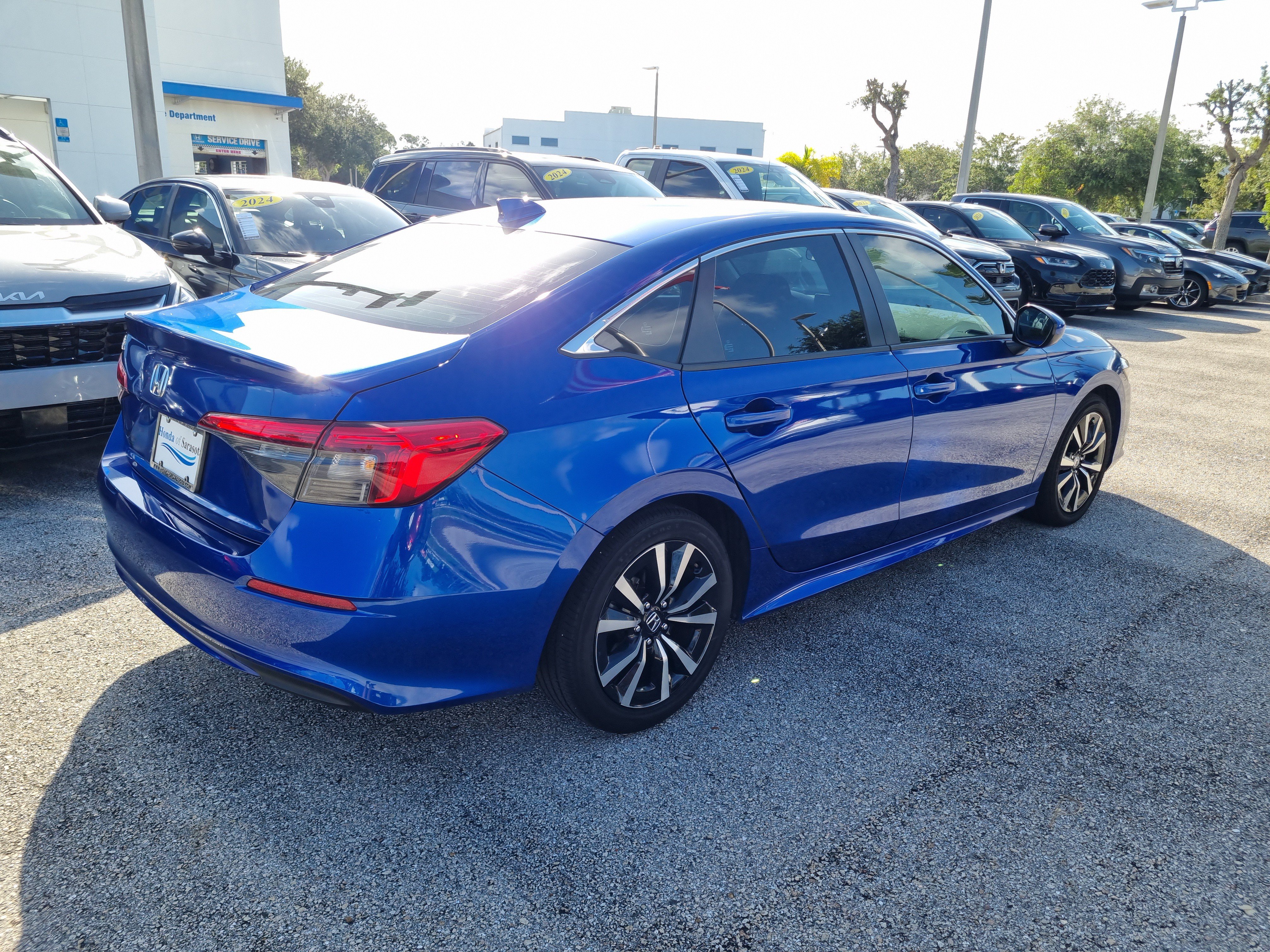 Used 2023 Honda Civic EX image 7