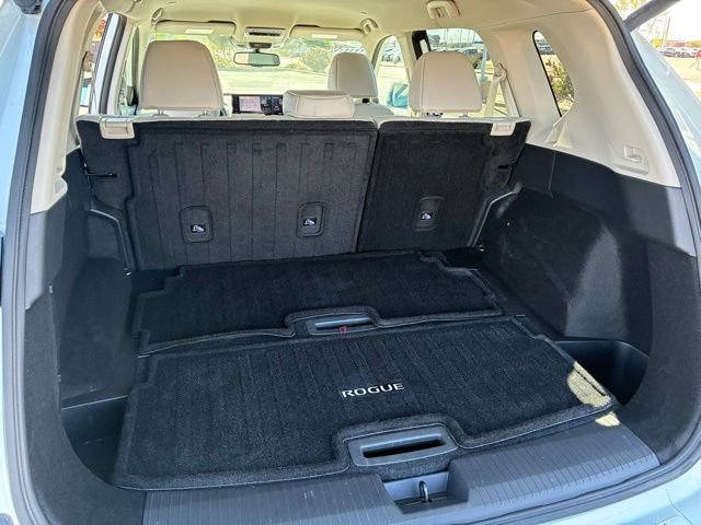 Certified 2024 Nissan Rogue SL FWD image 22
