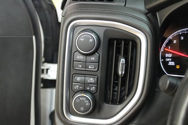 Used 2019 Chevrolet Silverado 1500 RST w/ True North Edition AWD/4WD image 15