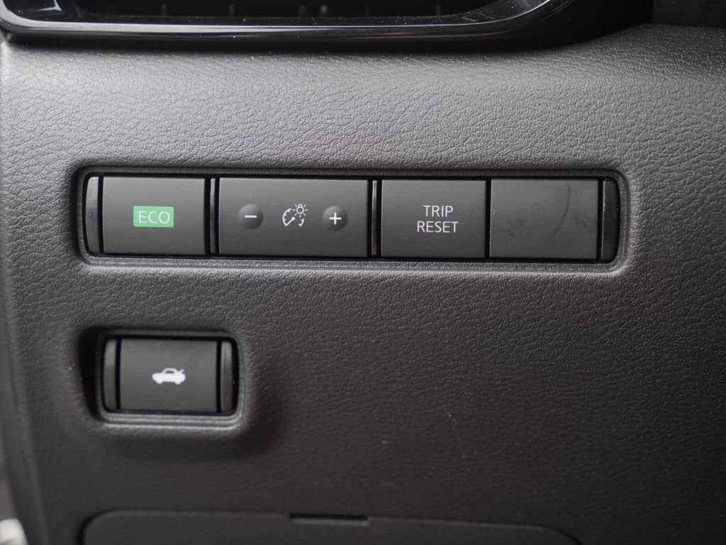 Used 2025 Nissan Sentra SV w/ Trunk Package FWD image 10
