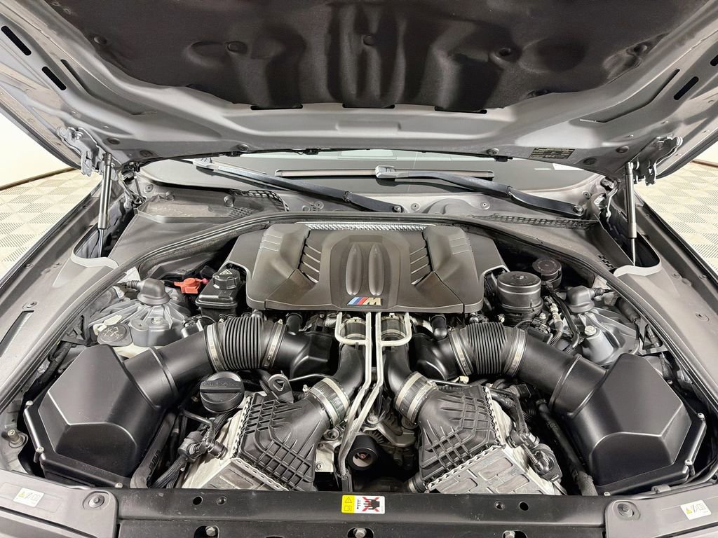 Used 2013 BMW M5 RWD image 31