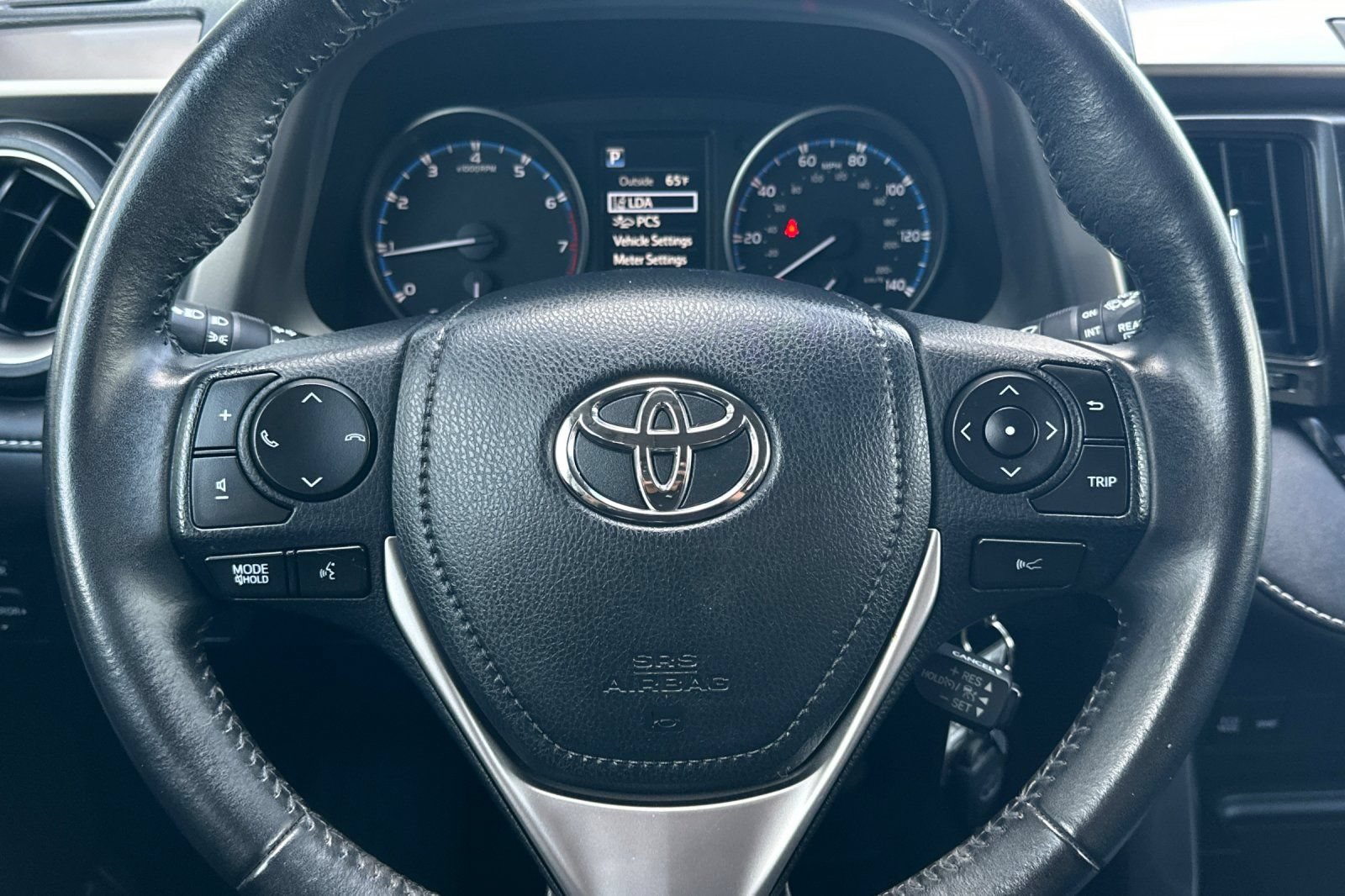 Used 2017 Toyota RAV4 XLE w/ All Weather Liner Package AWD/4WD image 23