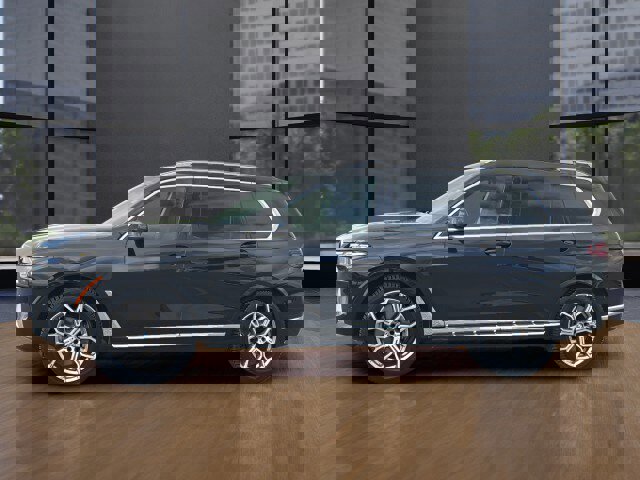 Used 2025 BMW X7 xDrive40i w/ Premium Package image 13