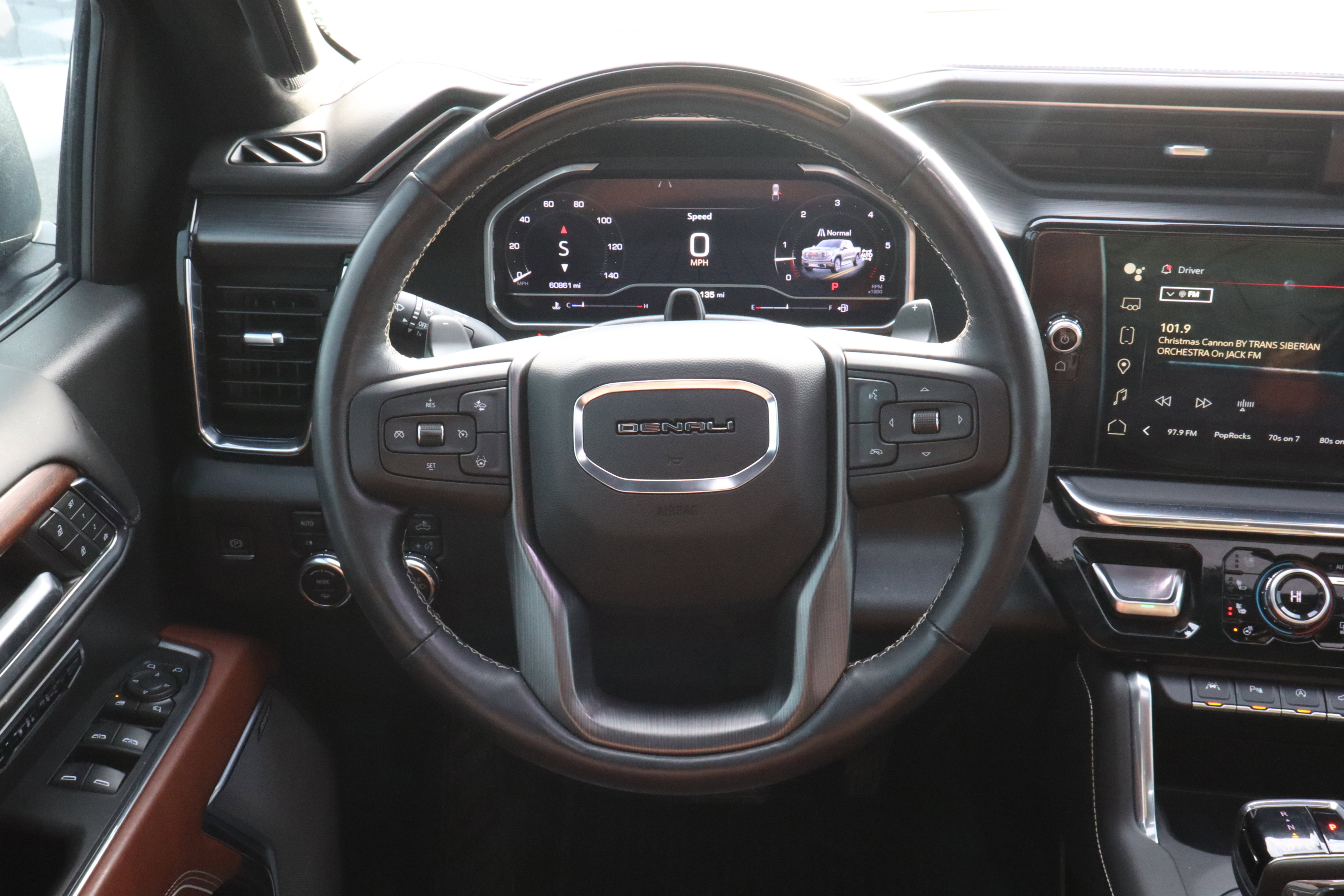 Certified 2024 GMC Sierra 1500 Denali Ultimate image 9