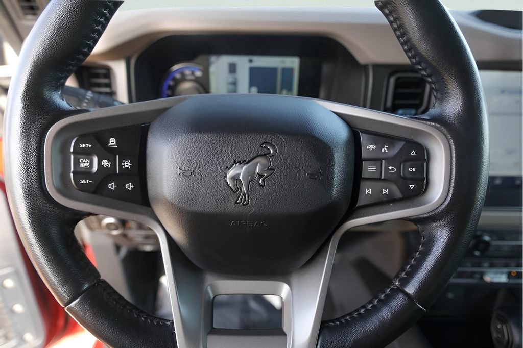 Used 2023 Ford Bronco Wildtrak image 15