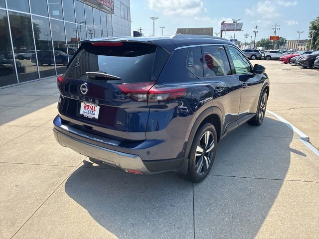 Used 2024 Nissan Rogue SL w/ SL Premium Package FWD image 7