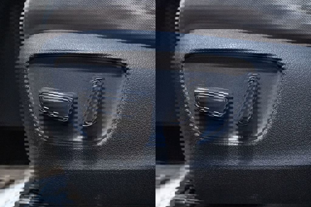 Used 2024 Toyota Sienna LE image 16