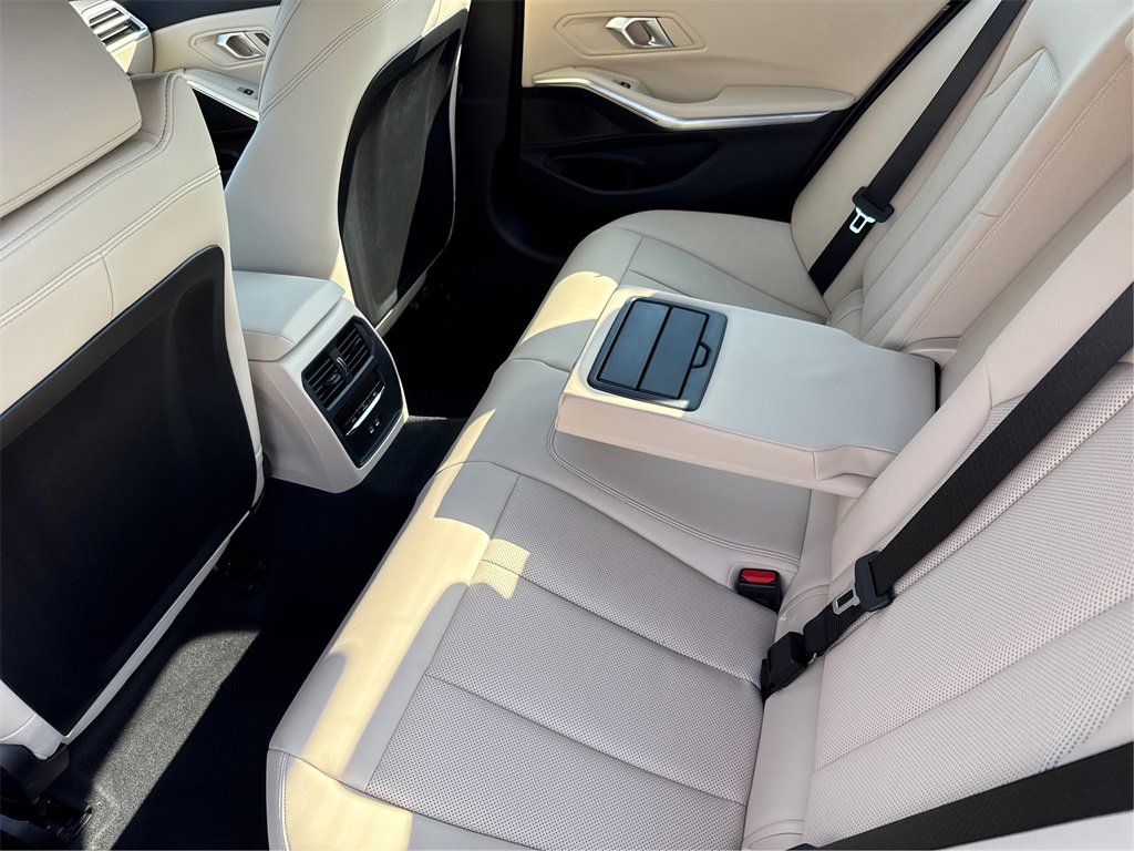 New 2025 BMW 330i Sedan w/ Premium Package image 10