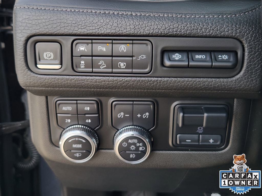 Used 2022 GMC Yukon XL Denali w/ Denali Premium Package image 29