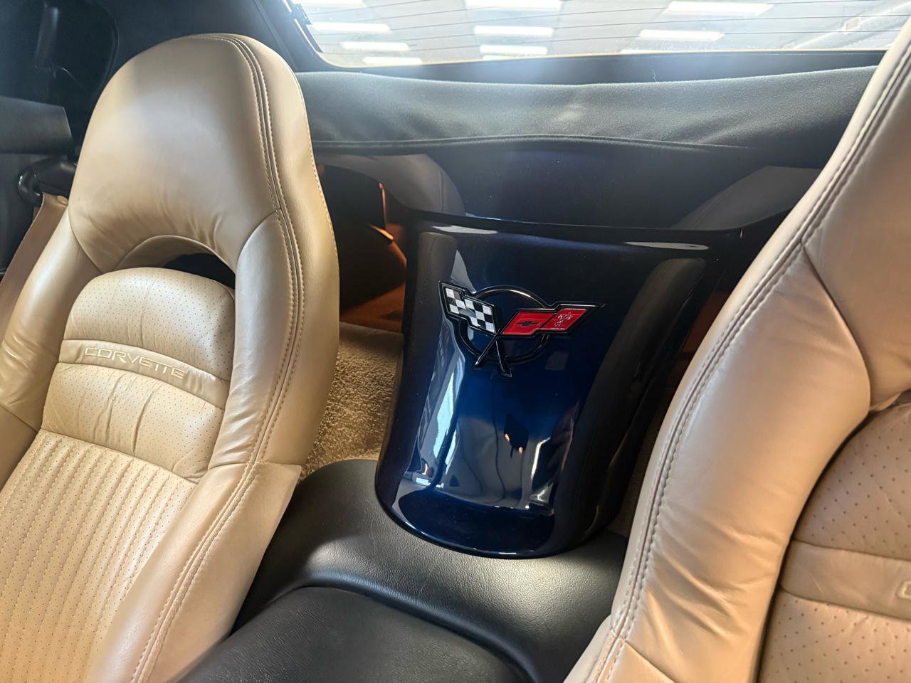 Used 2000 Chevrolet Corvette Convertible image 30