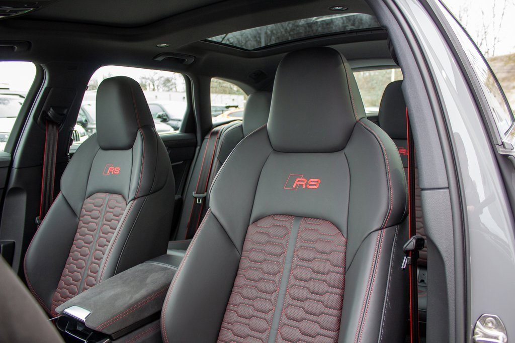 Used 2025 Audi RS 6 performance image 12