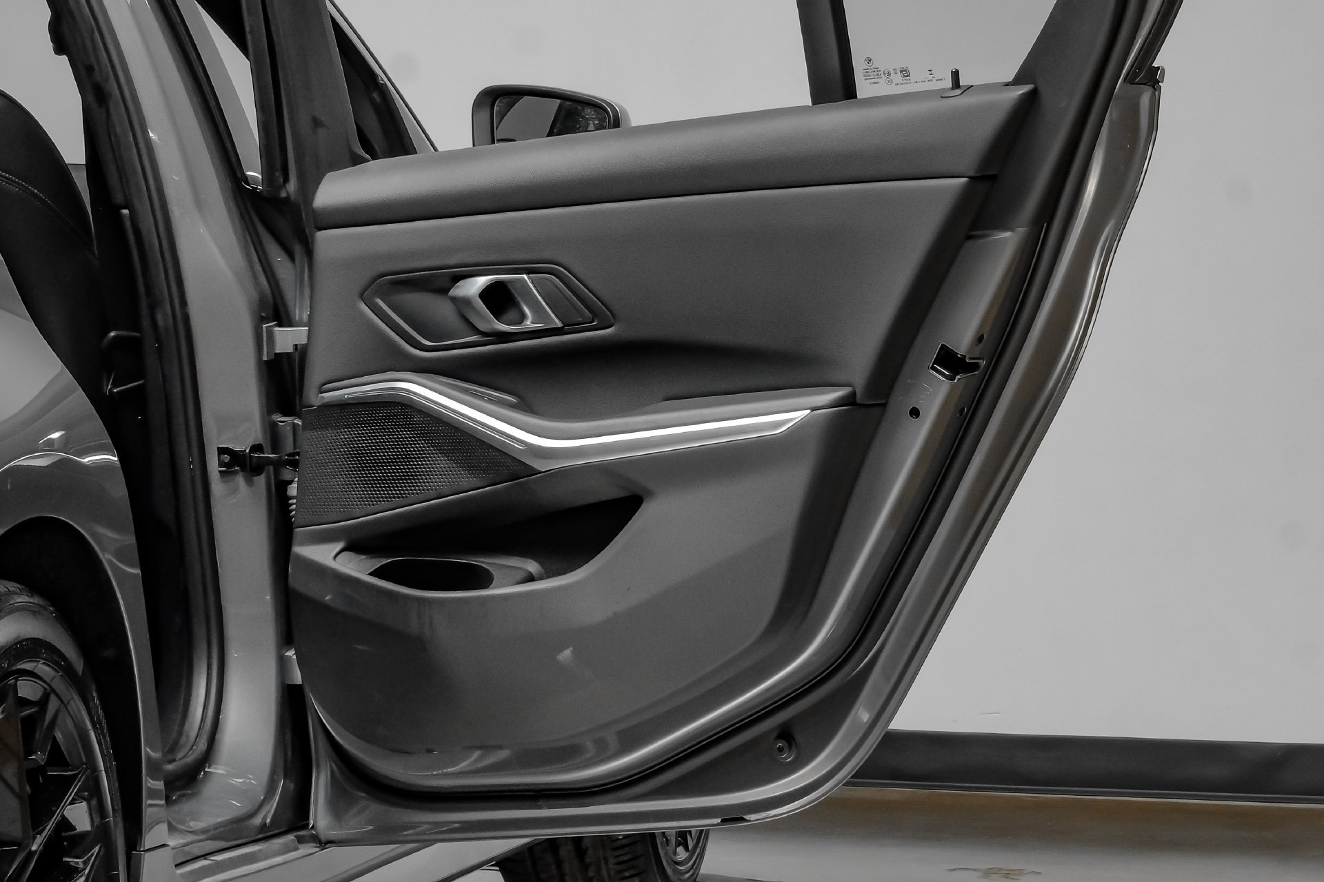 Used 2025 BMW 330i Sedan RWD image 47