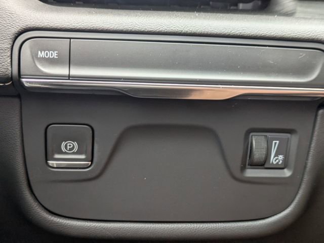 Used 2021 Cadillac Escalade Luxury image 22