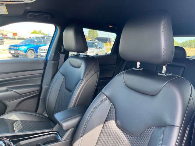 New 2026 Jeep Compass Latitude AWD/4WD image 12