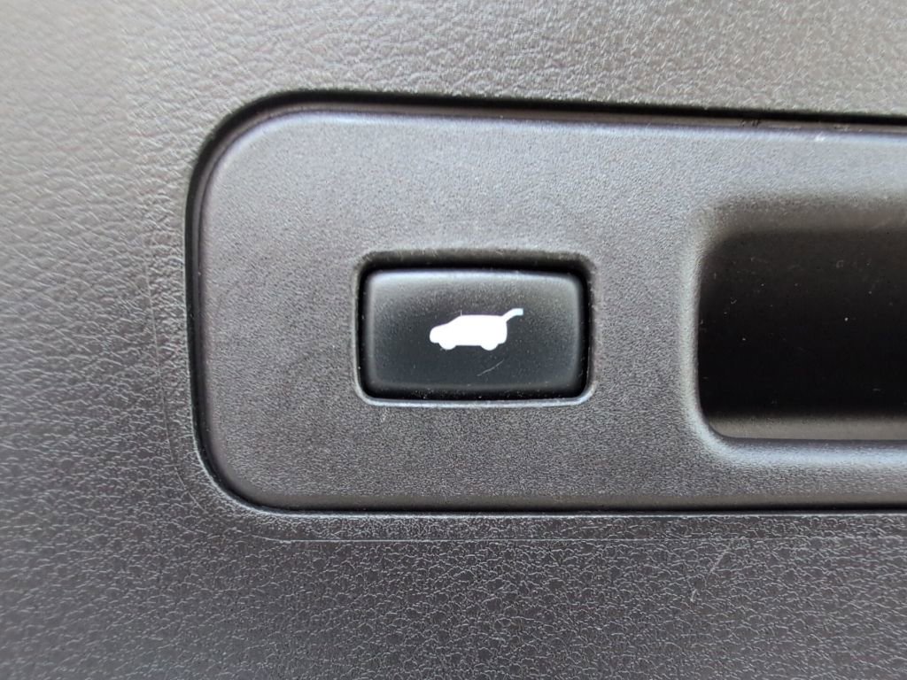 Used 2016 Acura MDX SH-AWD image 36