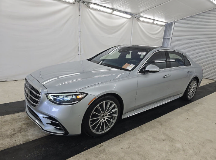 Used 2021 Mercedes-Benz S 580 4MATIC Sedan image 2