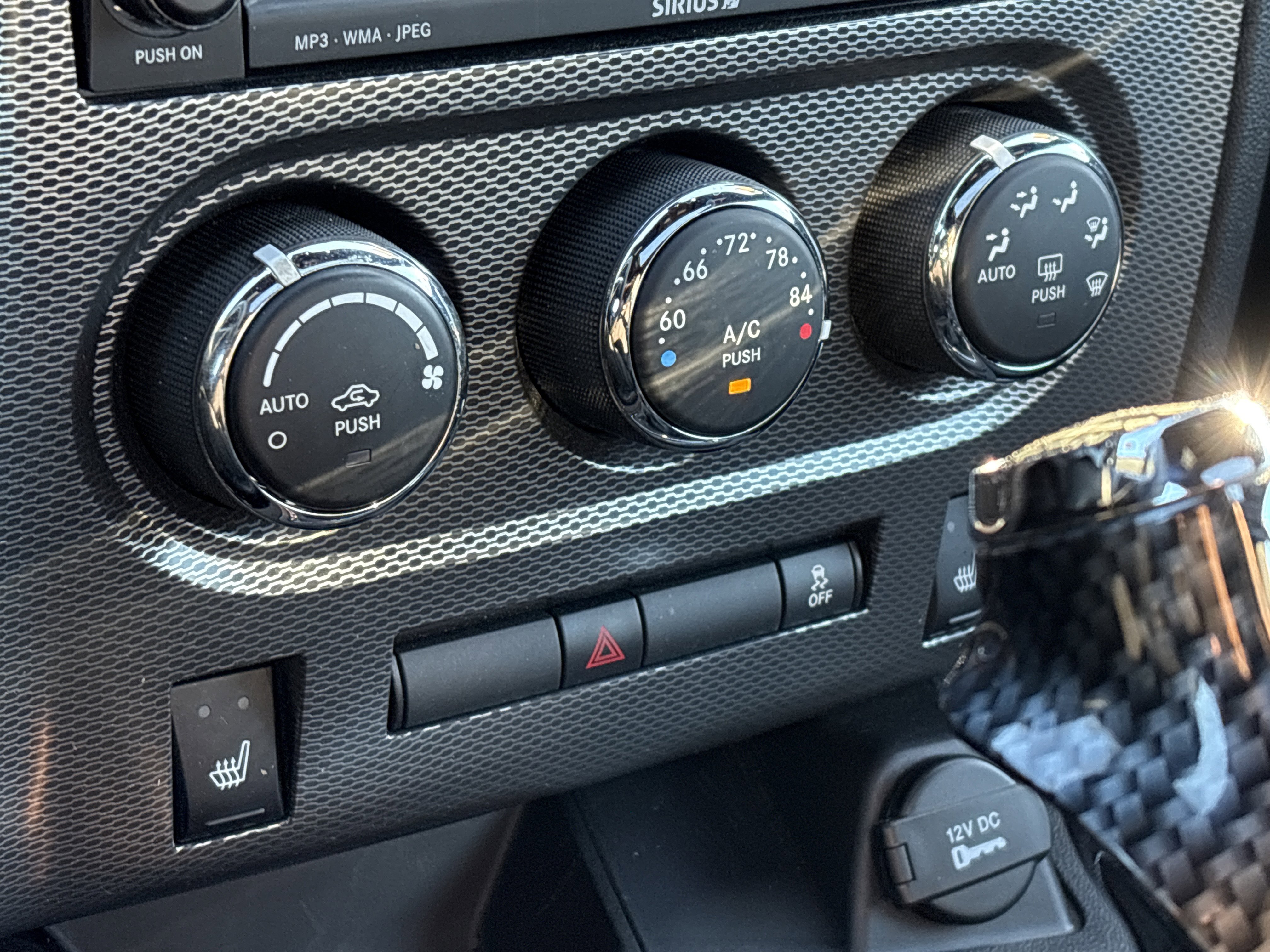 Used 2013 Dodge Challenger R/T image 29