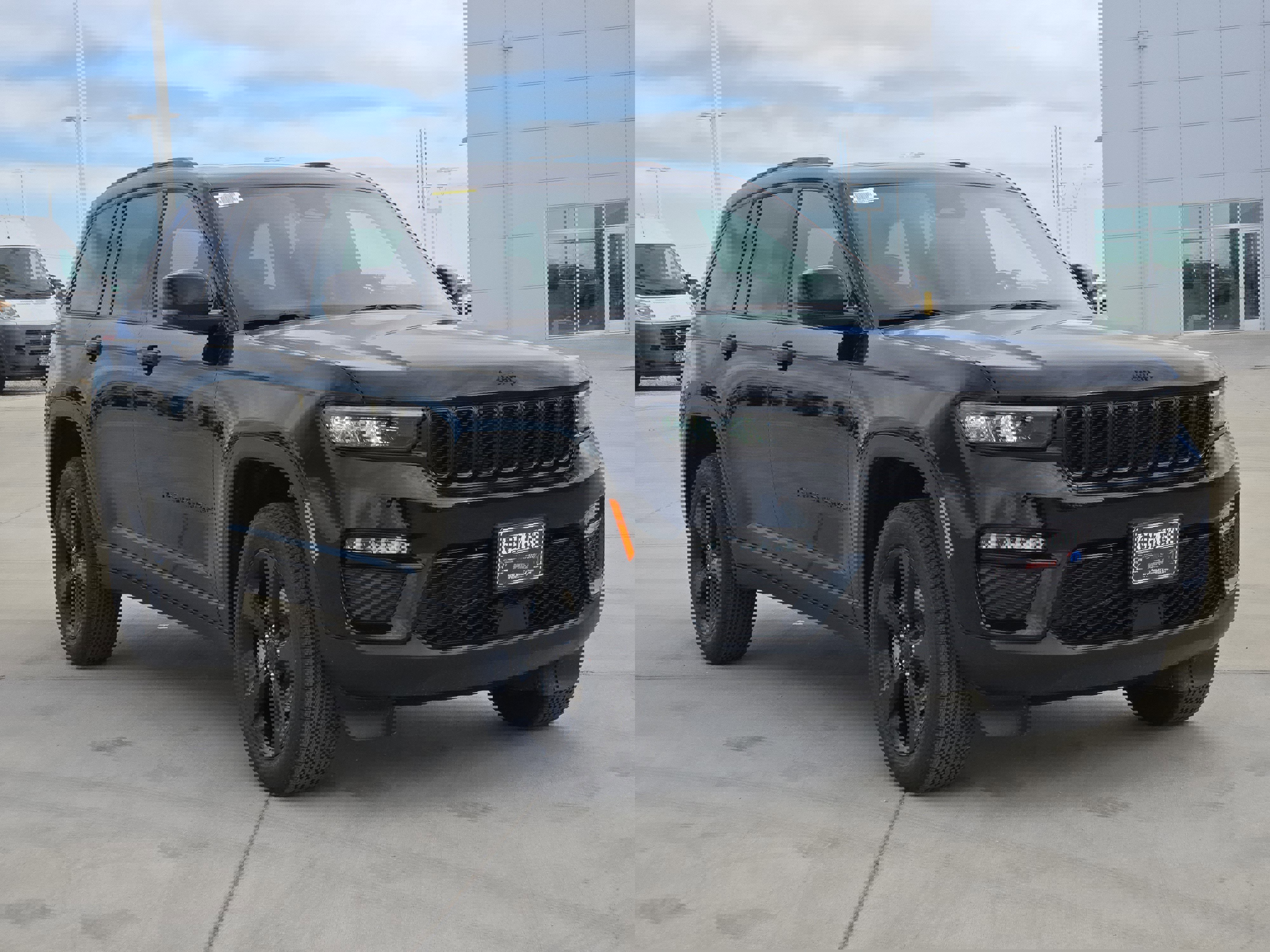 New 2025 Jeep Grand Cherokee Limited w/ Black Appearance Package image 3