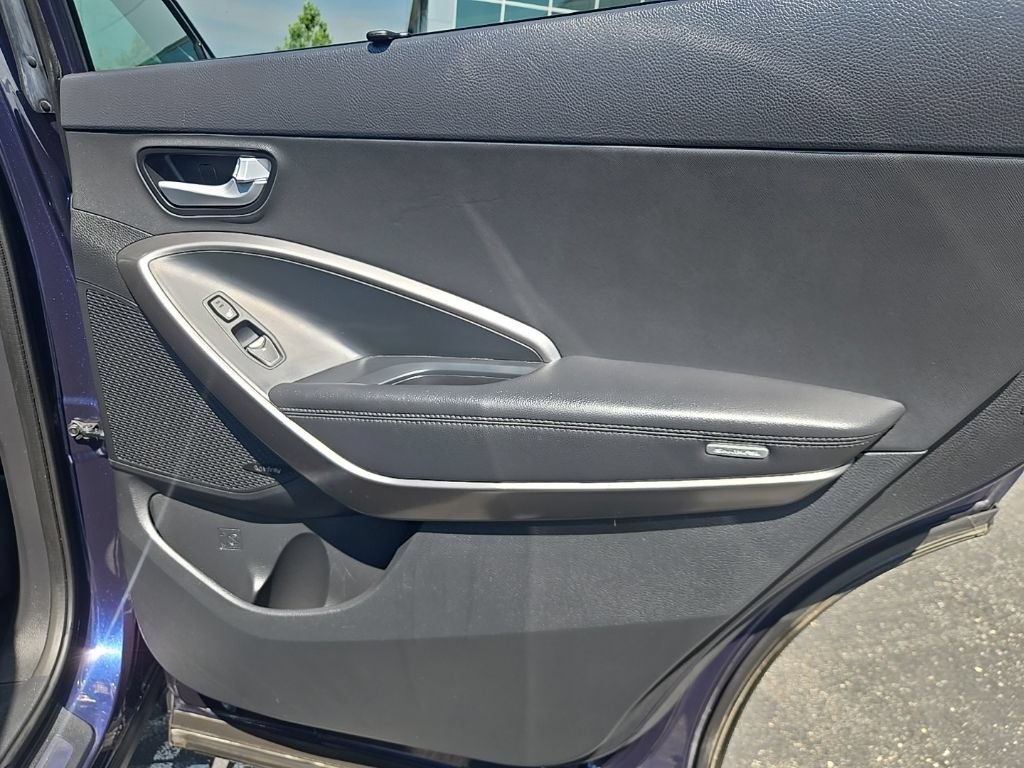 Used 2018 Hyundai Santa Fe Limited AWD/4WD image 35