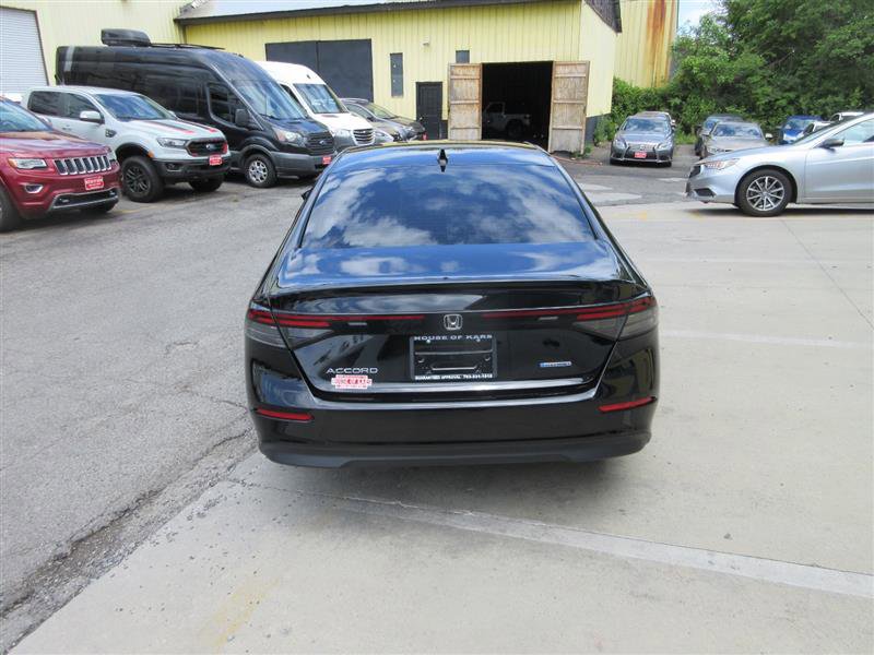 Used 2025 Honda Accord Sport image 4