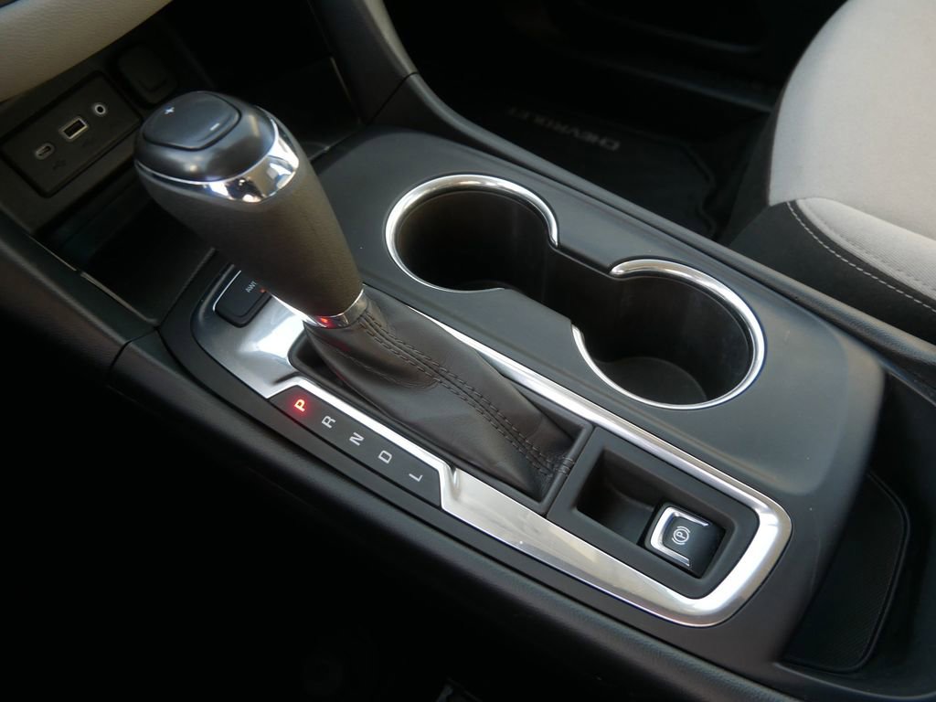 Used 2019 Chevrolet Equinox LS image 22