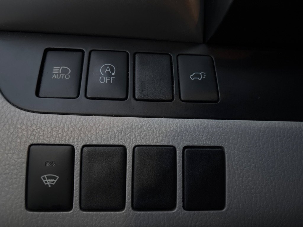 Used 2018 Toyota Highlander XLE image 30