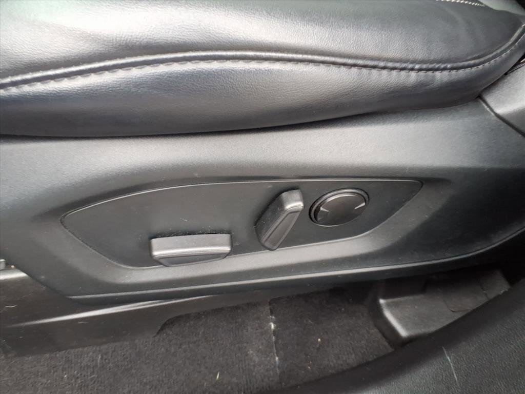 Used 2021 Ford Explorer XLT w/ Equipment Group 202A image 15