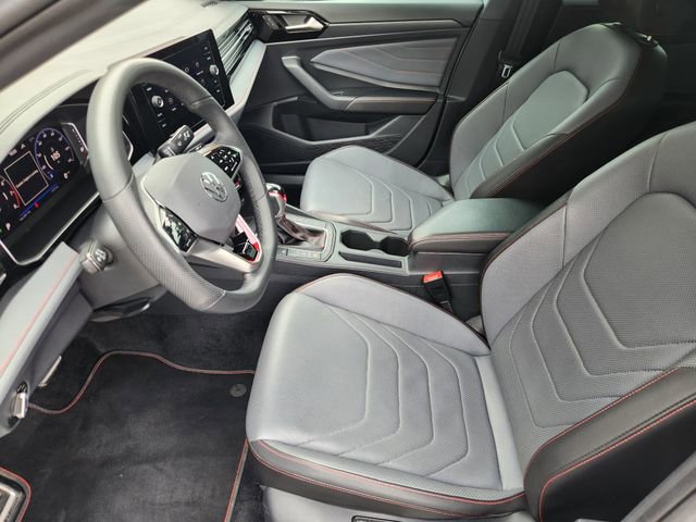 Used 2025 Volkswagen Jetta GLI Autobahn image 10