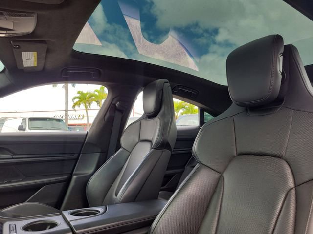 Used 2022 Porsche Taycan GTS image 22