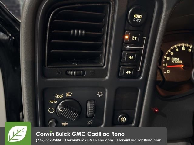 Used 2004 Chevrolet Tahoe Z71 w/ Z71 Preferred Equipment Group AWD/4WD image 29
