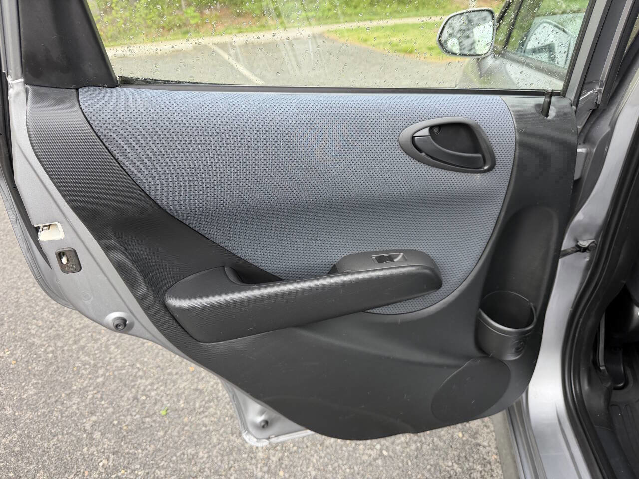 Used 2007 Honda Fit Sport image 28