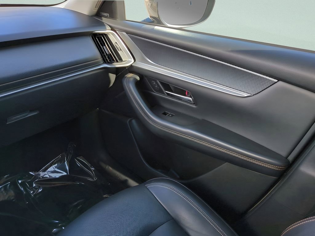 Used 2024 MAZDA CX-90 3.3 Turbo w/ Premium Package image 17