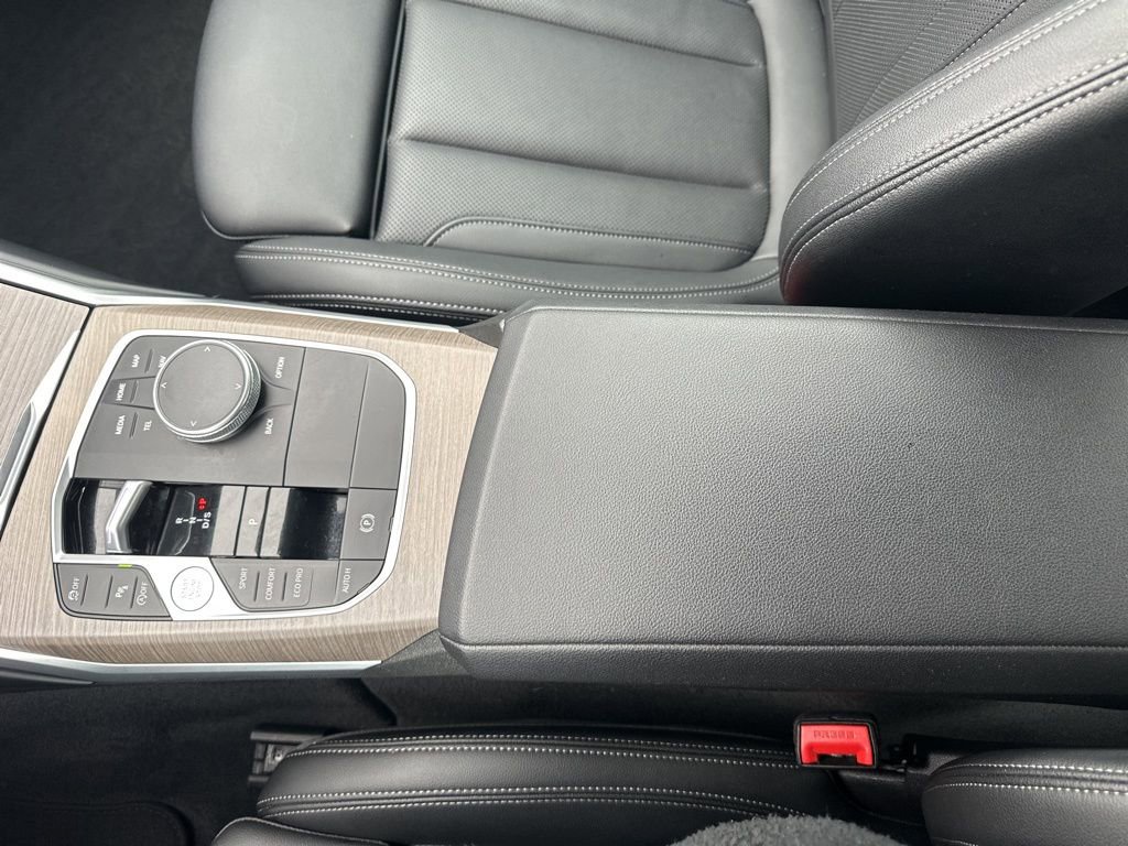 Used 2025 BMW 330i xDrive Sedan image 19