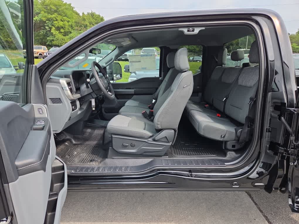 New 2026 Ford F350 XLT AWD/4WD image 23