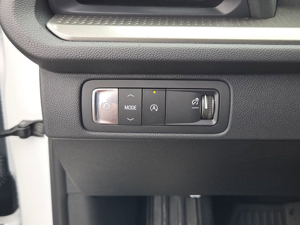 New 2026 Chevrolet Traverse LT w/ Driver Confidence Package FWD image 26