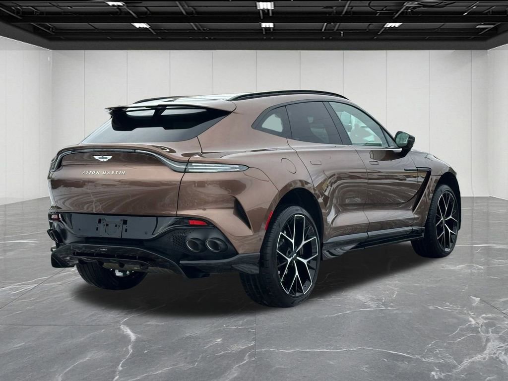 New 2026 Aston Martin DBX 707 image 8