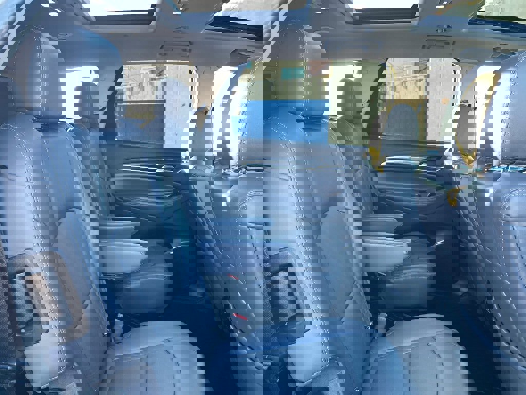 Used 2021 Buick Enclave Premium w/ Sun and Sites Package image 23