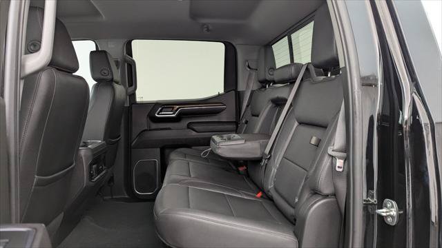 Used 2023 Chevrolet Silverado 1500 LT Trail Boss w/ LT Trail Boss Premium Package AWD/4WD image 12