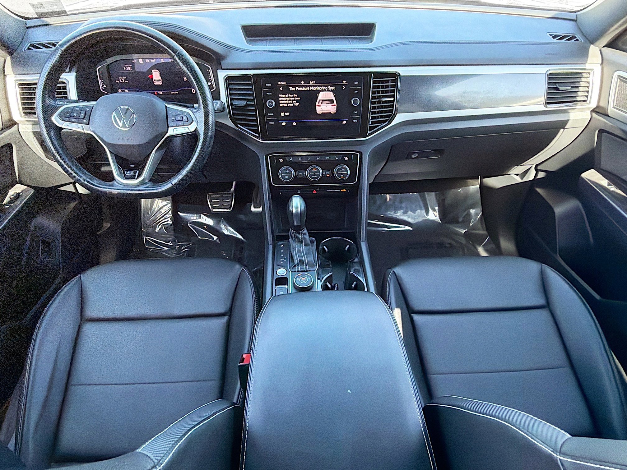 Used 2023 Volkswagen Atlas Cross Sport SEL image 16