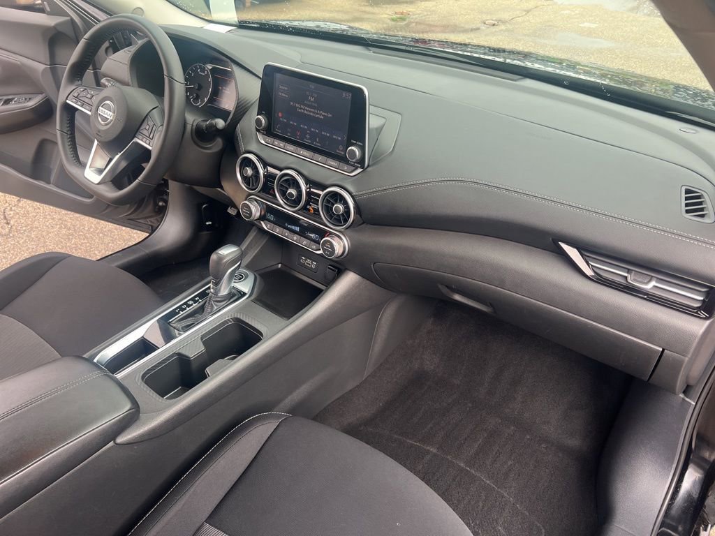 Used 2020 Nissan Sentra SV image 19