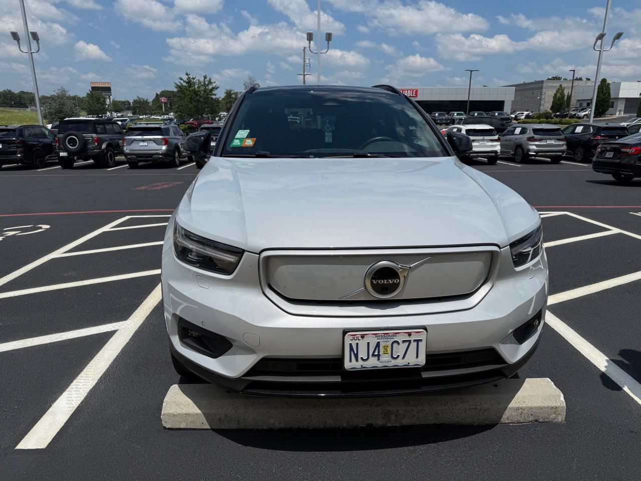 Used 2021 Volvo XC40 P8 Recharge w/ Advanced Package AWD/4WD video 1