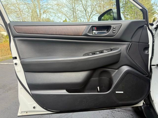 Used 2017 Subaru Outback 3.6R Limited image 19