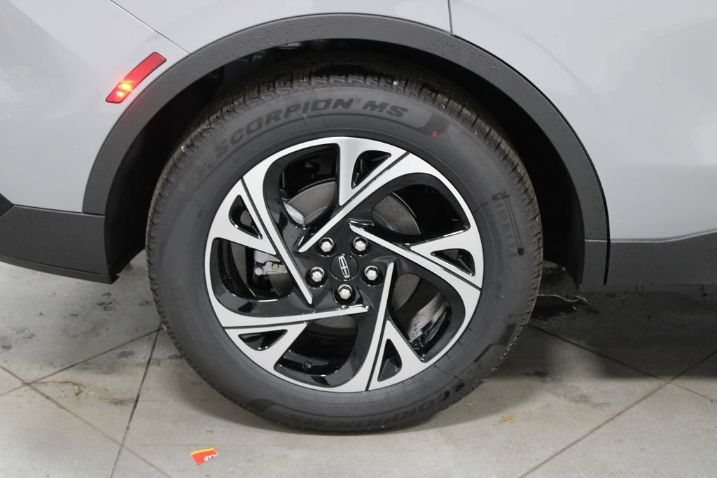 New 2026 Lincoln Nautilus Premier image 13