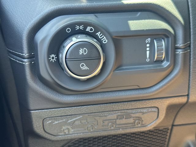 New 2026 Jeep Gladiator Sport AWD/4WD image 30