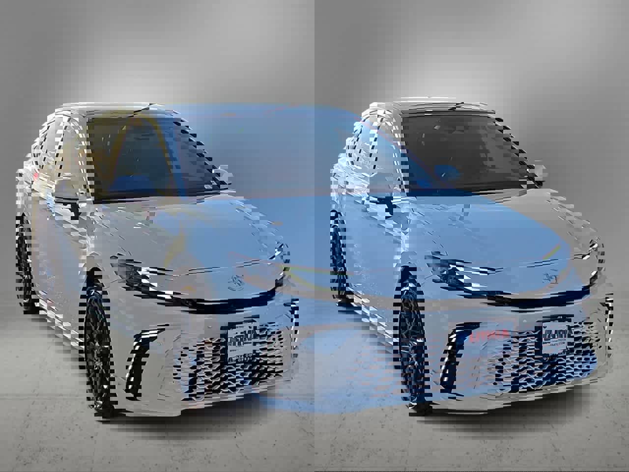 Used 2025 Toyota Camry XSE w/ Premium Plus Package image 3