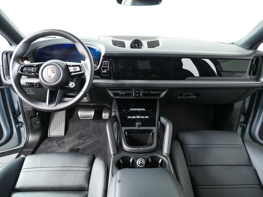 Certified 2026 Porsche Cayenne Coupe image 20